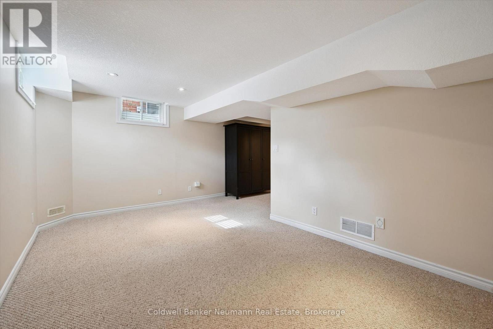 89 Washburn Drive, Guelph, Ontario  N1E 0B3 - Photo 37 - X13847104