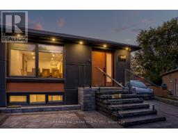 61 MARLIN COURT, Newmarket, Ontario