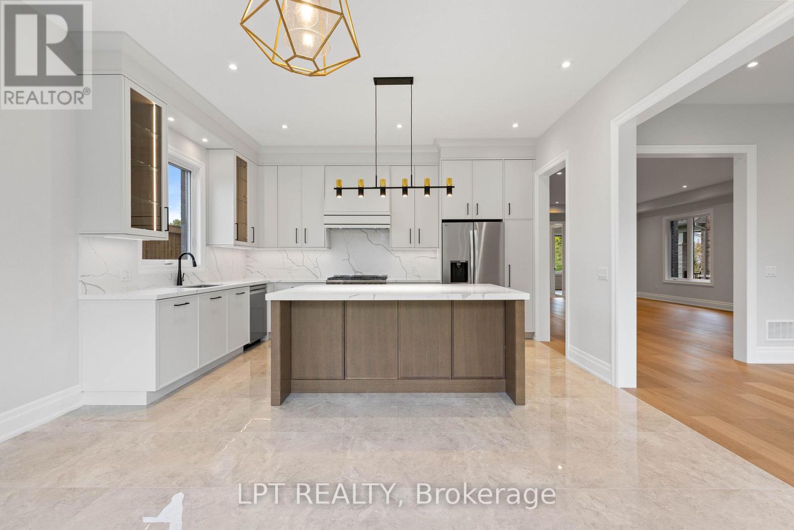 1 Richmond Park Drive, Georgina, Ontario  L4P 0H2 - Photo 6 - N13846948
