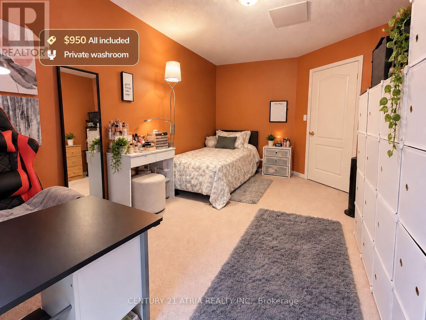 28 Interlacken Way, Markham, Ontario  L3R 5H9 - Photo 2 - N13847110