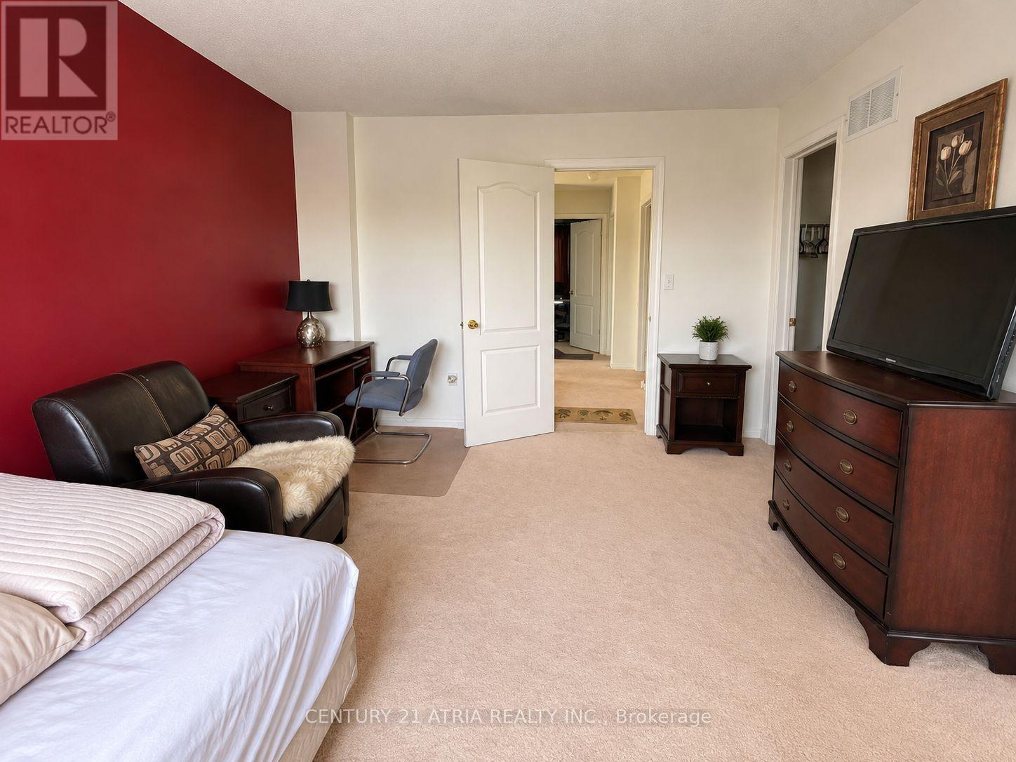 28 Interlacken Way, Markham, Ontario  L3R 5H9 - Photo 6 - N13847110