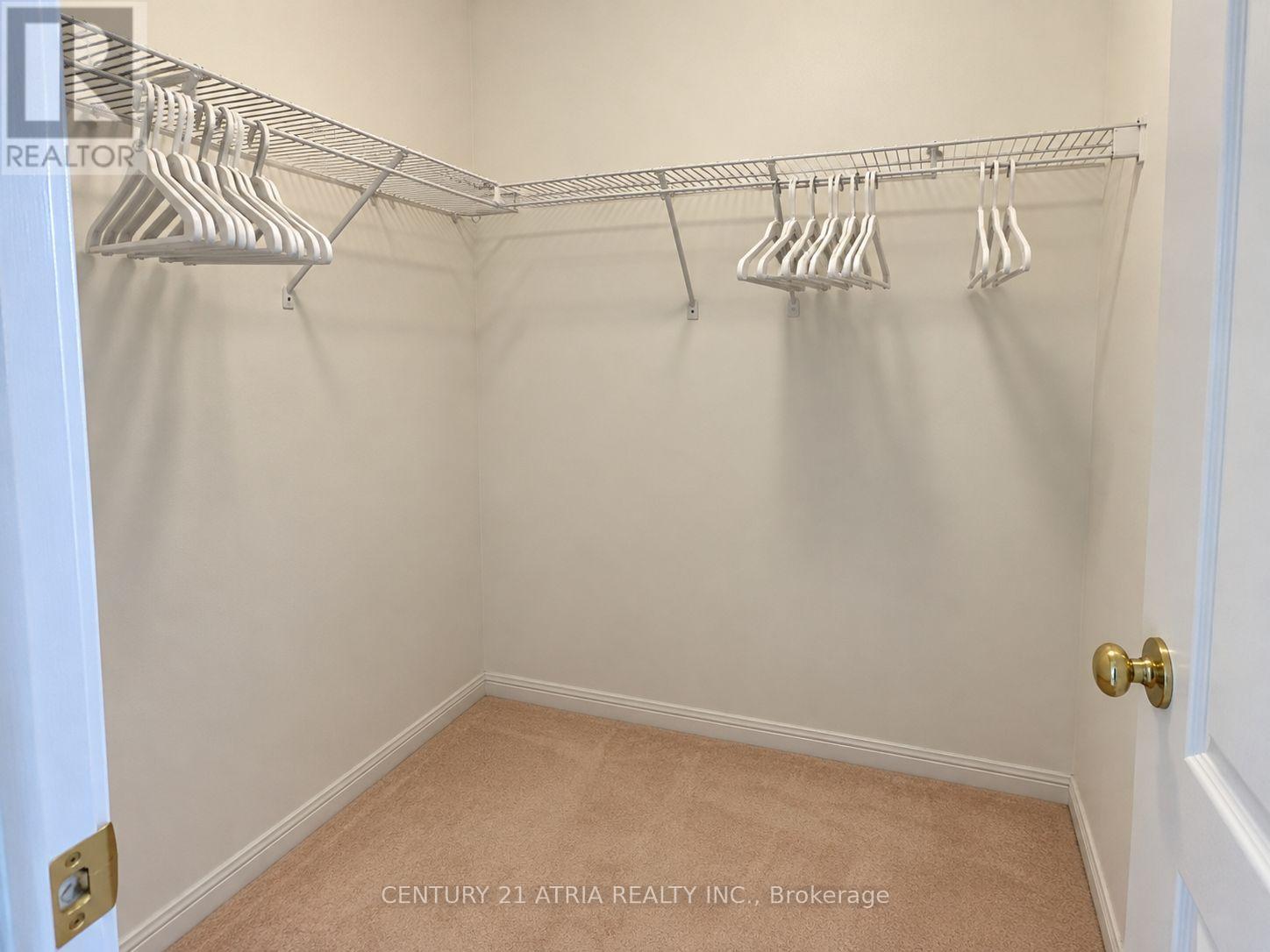28 Interlacken Way, Markham, Ontario  L3R 5H9 - Photo 8 - N13847110