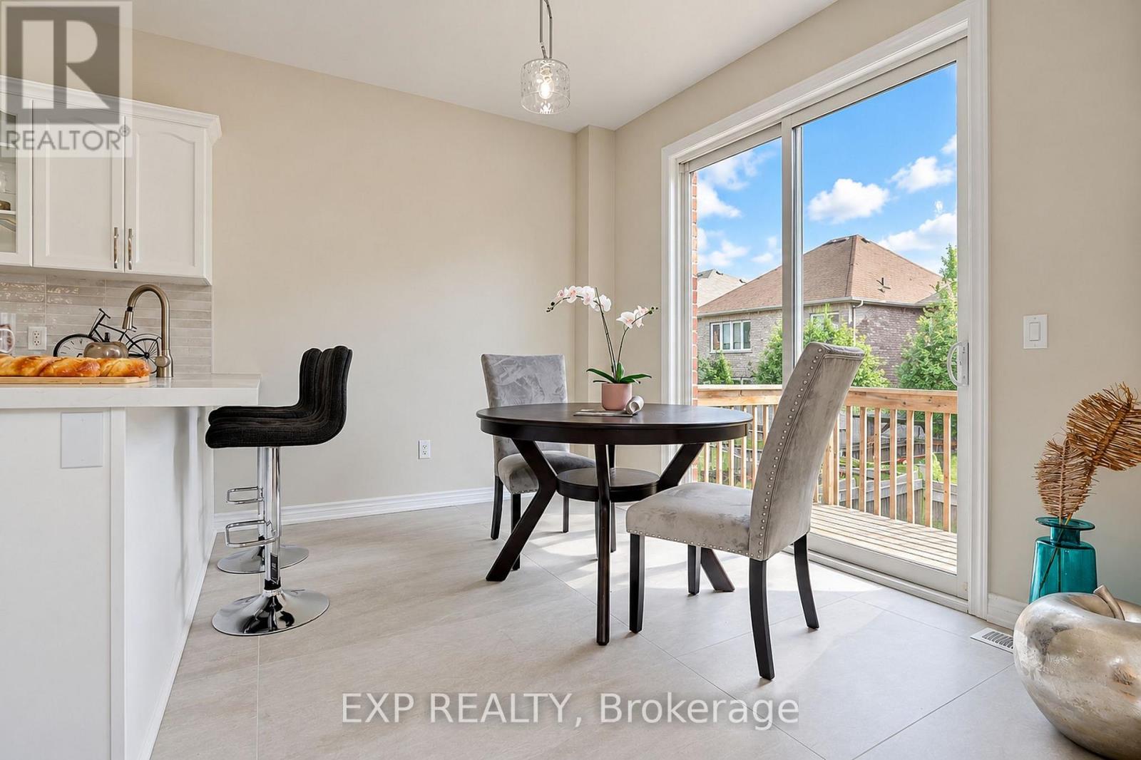 240 Aspenwood Drive, Newmarket, Ontario  L3X 3K7 - Photo 14 - N13847144