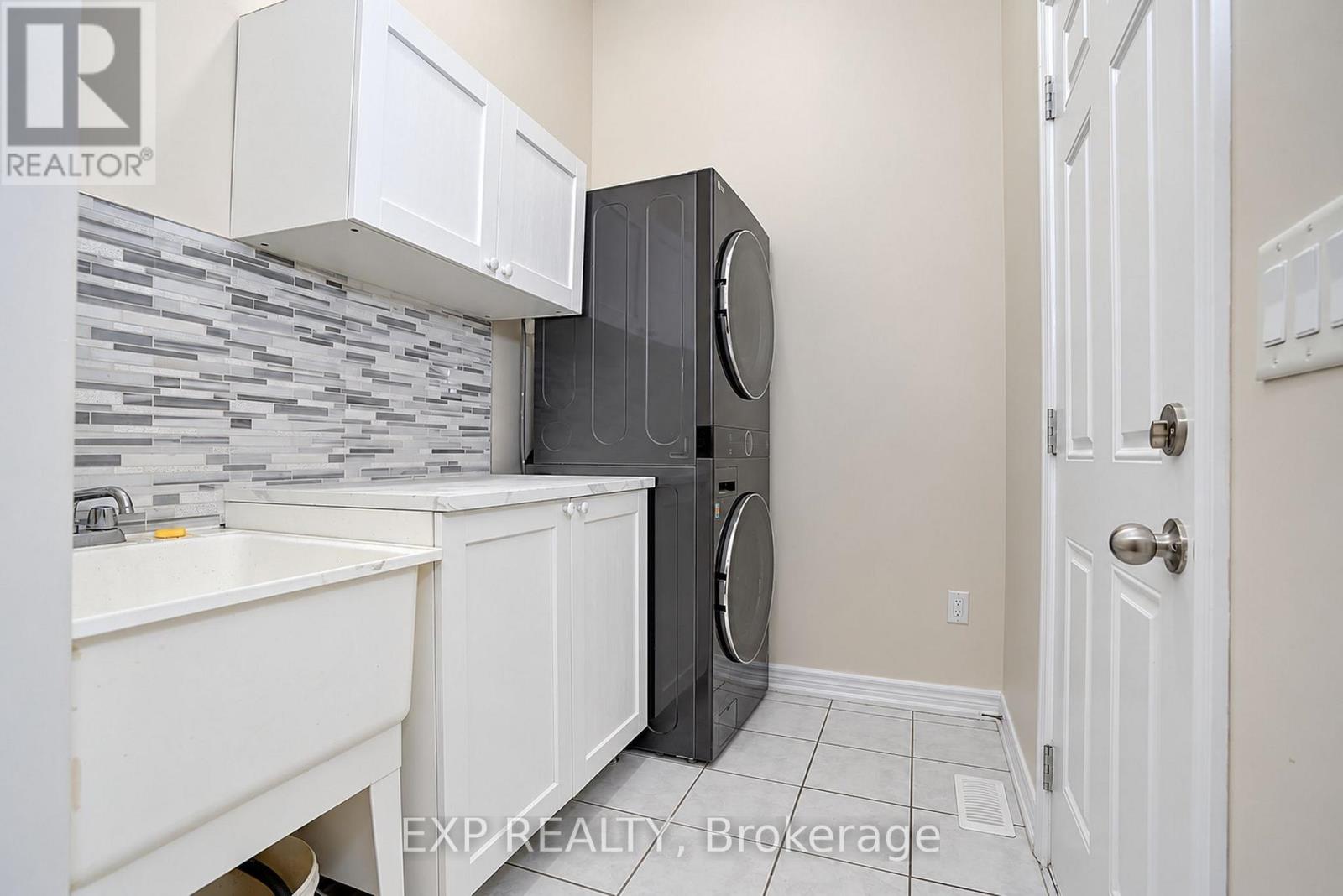 240 Aspenwood Drive, Newmarket, Ontario  L3X 3K7 - Photo 19 - N13847144