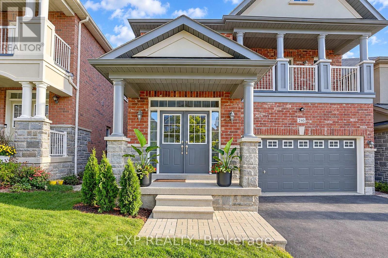 240 Aspenwood Drive, Newmarket, Ontario  L3X 3K7 - Photo 2 - N13847144