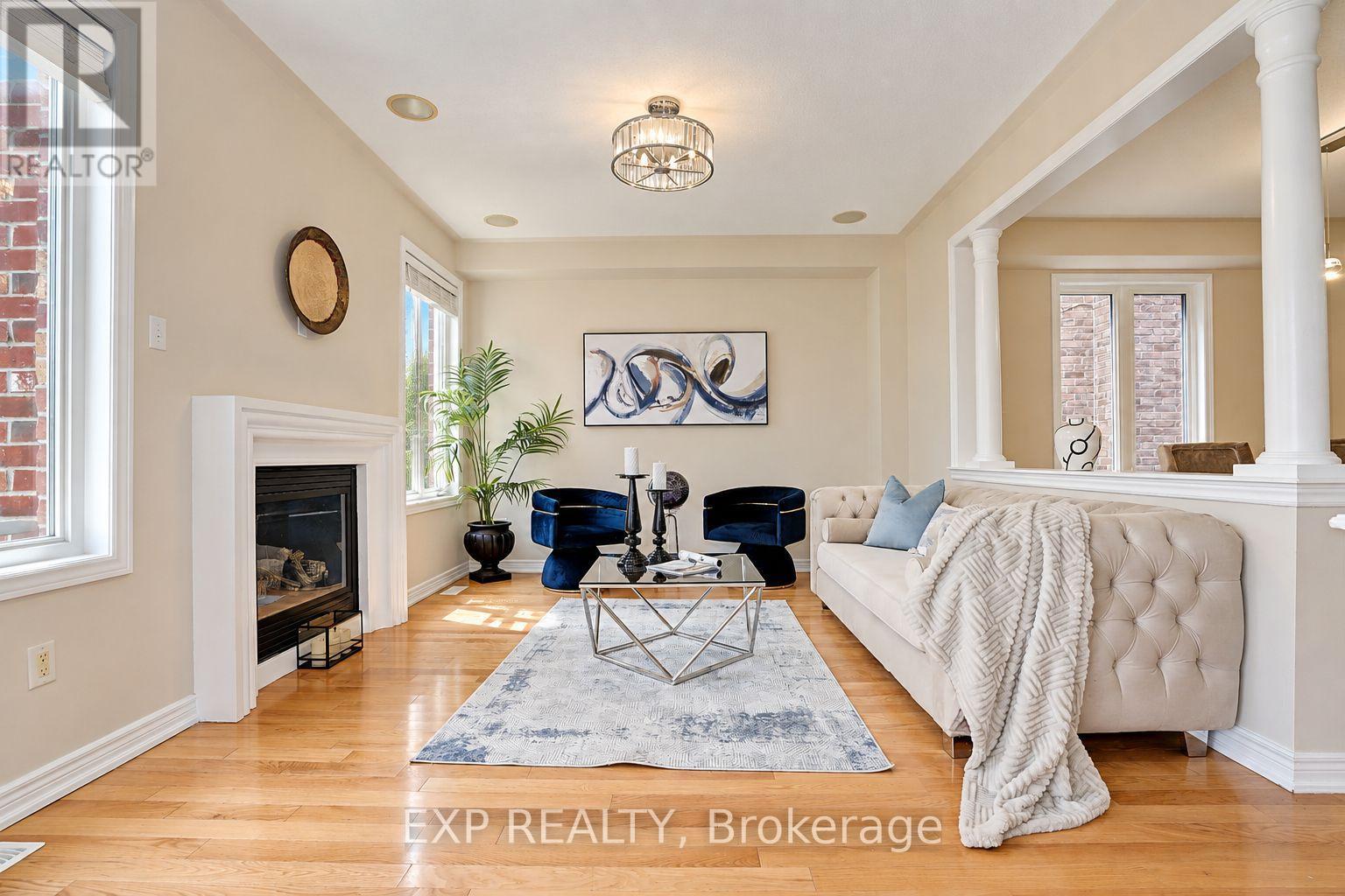 240 Aspenwood Drive, Newmarket, Ontario  L3X 3K7 - Photo 7 - N13847144