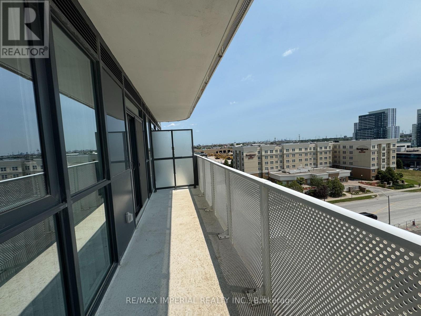811 - 28 Interchange Way, Vaughan, Ontario  L4K 0P8 - Photo 18 - N13847174
