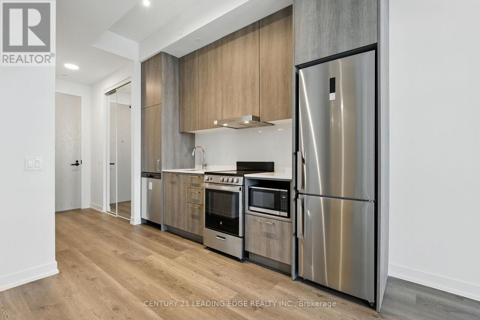 3217 - 195 Commerce Street, Vaughan, Ontario  L4K 0P9 - Photo 6 - N13847298