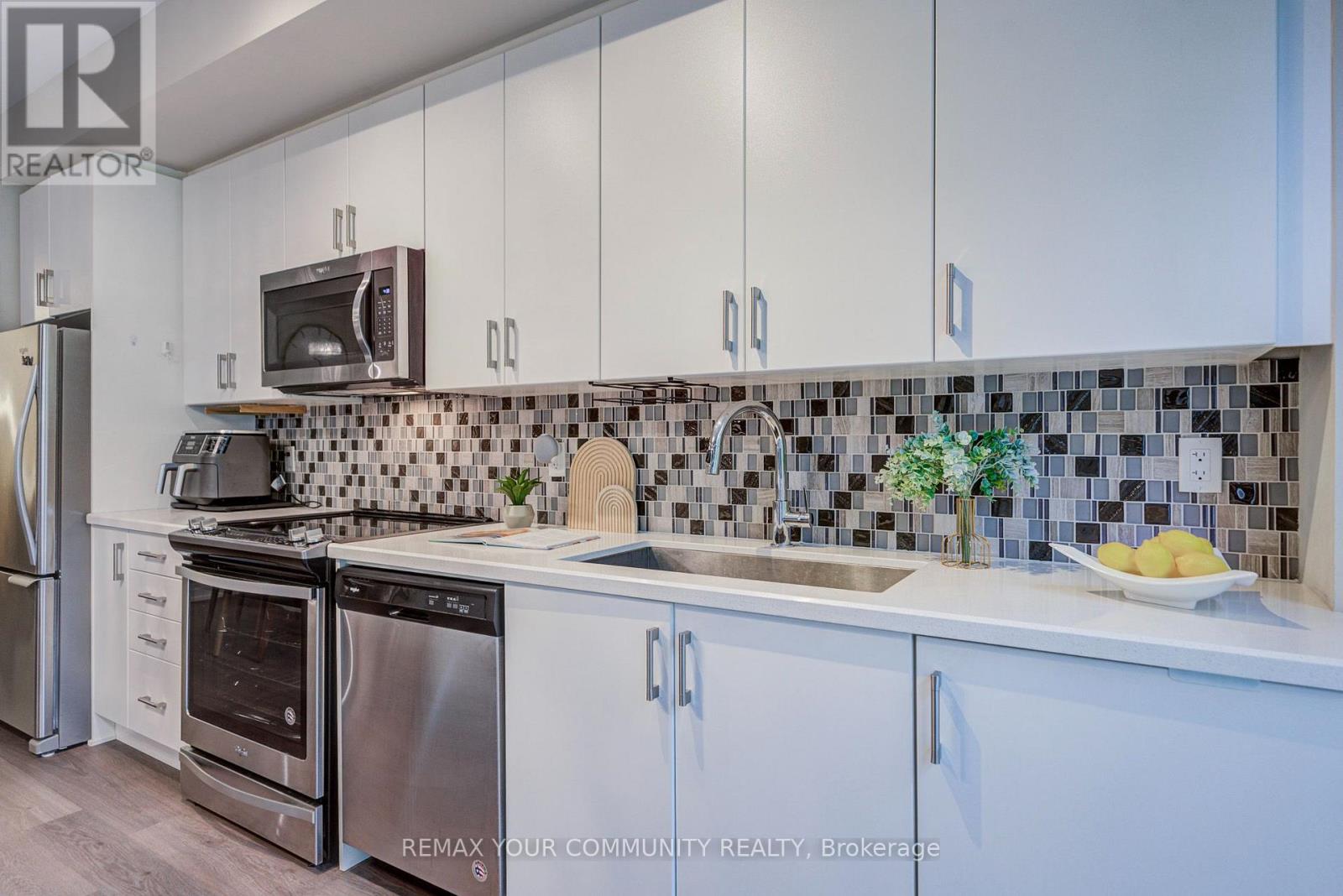 308 - 555 William Graham Drive, Aurora, Ontario L4G 7C4 - Photo 17 - N13847350