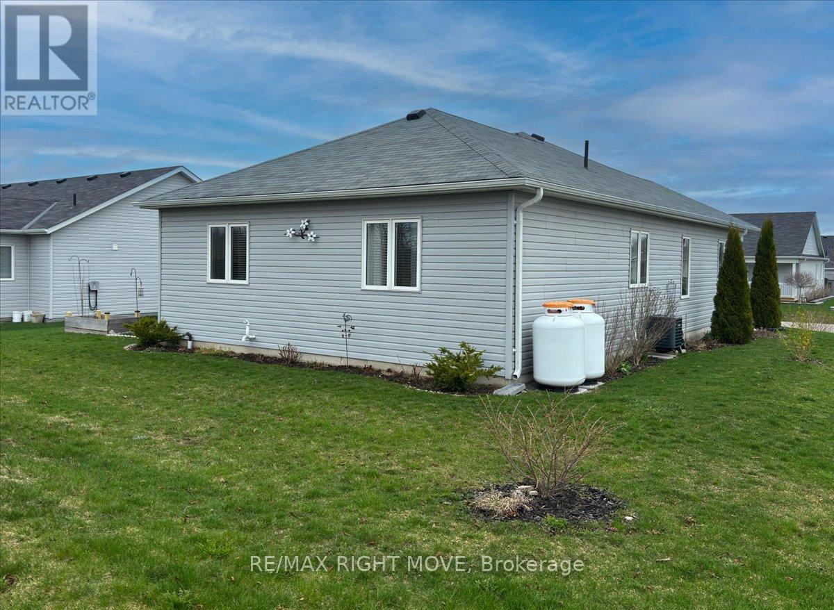 1 Sinclair Crescent, Ramara (Atherley), Ontario  L3V 6H7 - Photo 26 - S13847074