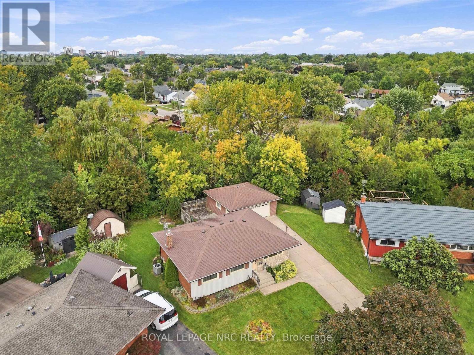 13 Hardwood Grove, St. Catharines, Ontario  L2P 1K3 - Photo 41 - X13846836