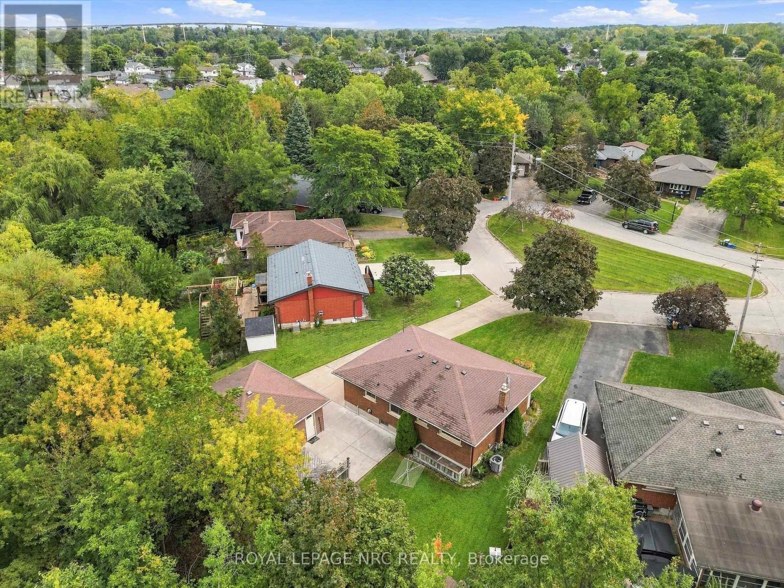 13 Hardwood Grove, St. Catharines, Ontario  L2P 1K3 - Photo 43 - X13846836