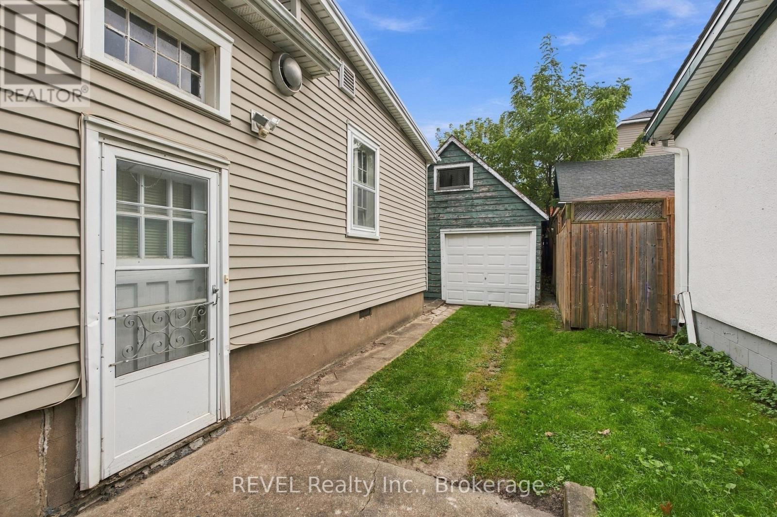 132 Hellems Avenue, Welland, Ontario  L3B 3B3 - Photo 7 - X13847016