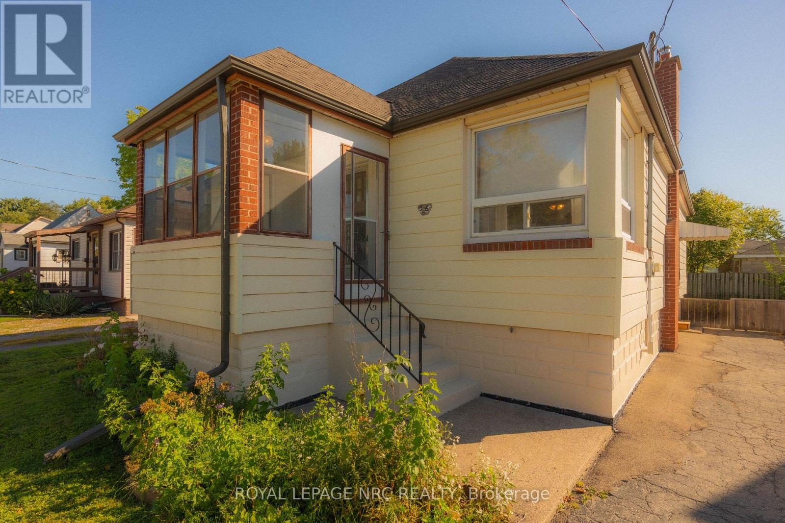 56 Lyons Avenue, Welland, Ontario  L3B 1L7 - Photo 3 - X13847072