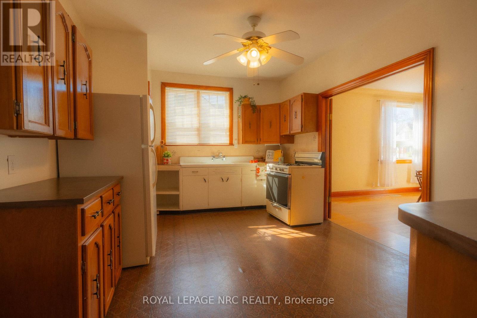 56 Lyons Avenue, Welland, Ontario  L3B 1L7 - Photo 7 - X13847072