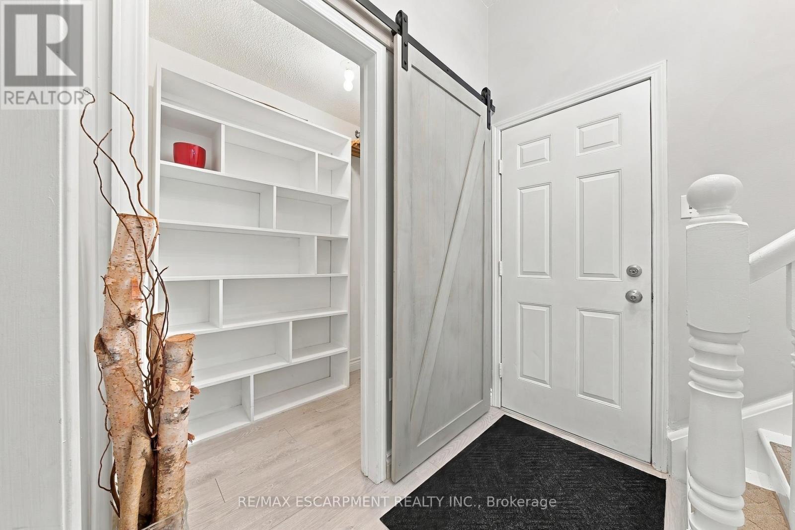 2239 Prescott Place, Burlington, Ontario  L7L 6L3 - Photo 30 - W13846870