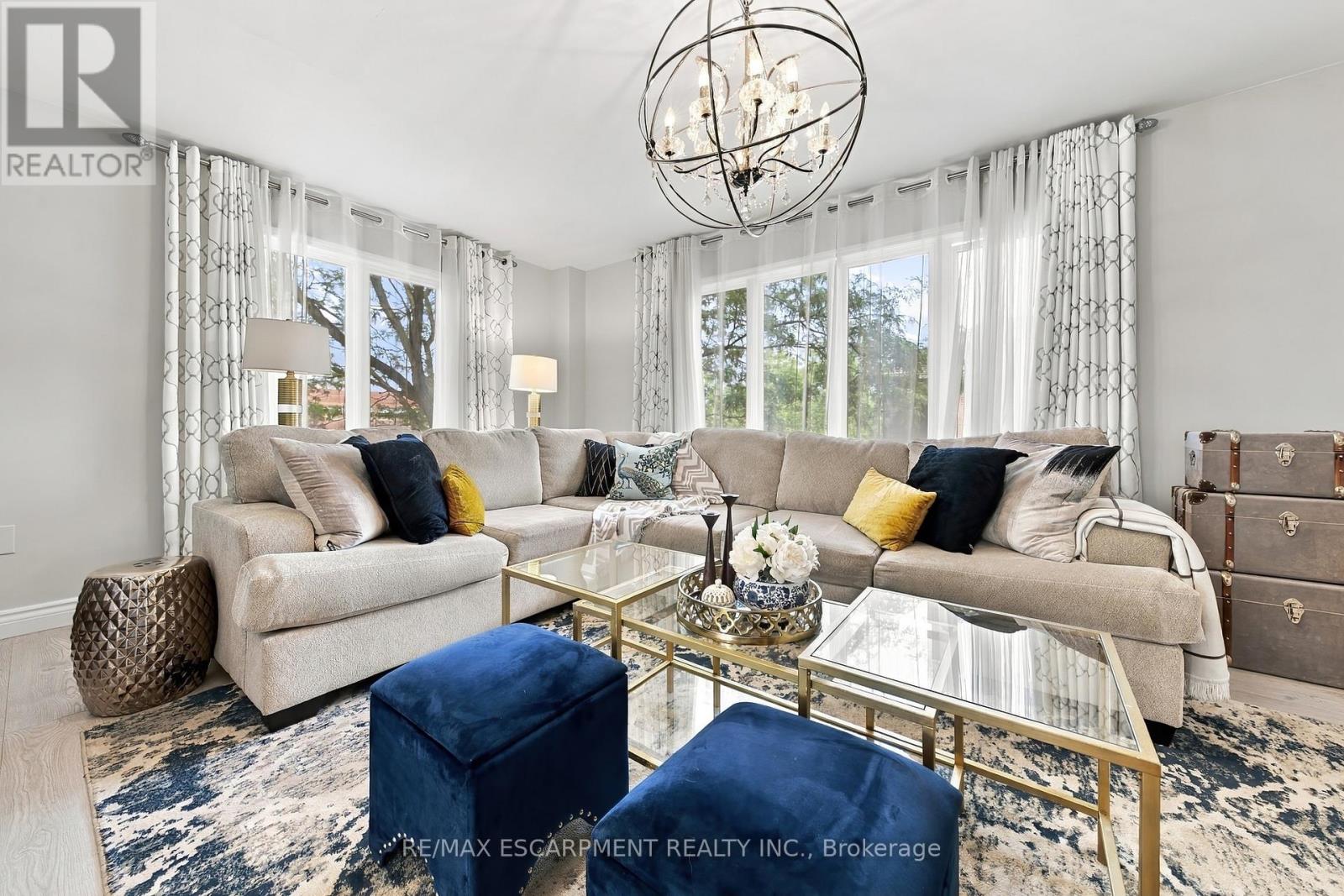 2239 Prescott Place, Burlington, Ontario  L7L 6L3 - Photo 6 - W13846870