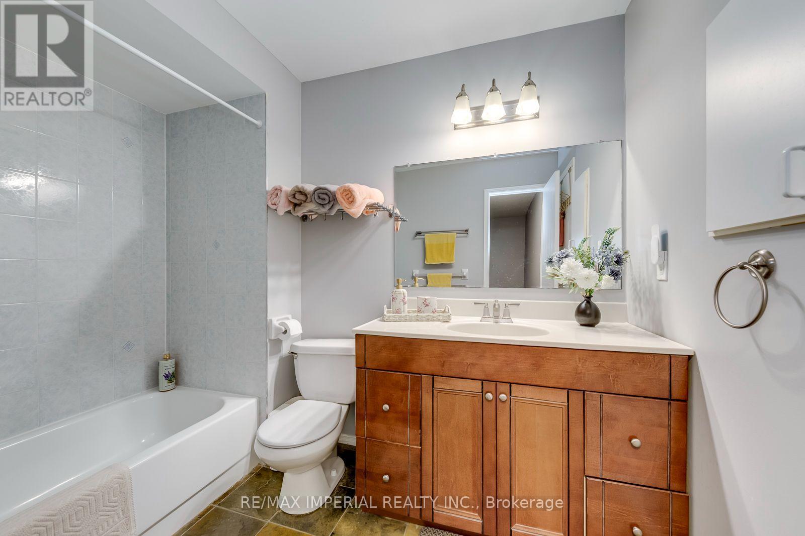 1107 Gable Drive, Oakville, Ontario  L6J 7R3 - Photo 39 - W13846942