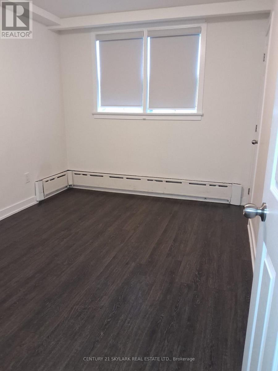 Lower - 78 Cavell Avenue, Toronto, Ontario  M8V 1P2 - Photo 7 - W13847024