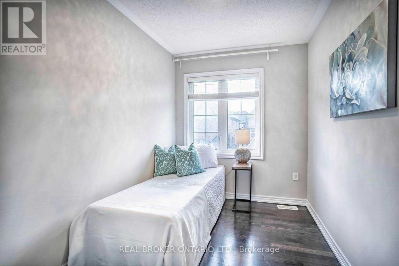 1424 Granrock Crescent, Mississauga, Ontario  L5V 0E1 - Photo 11 - W13847202