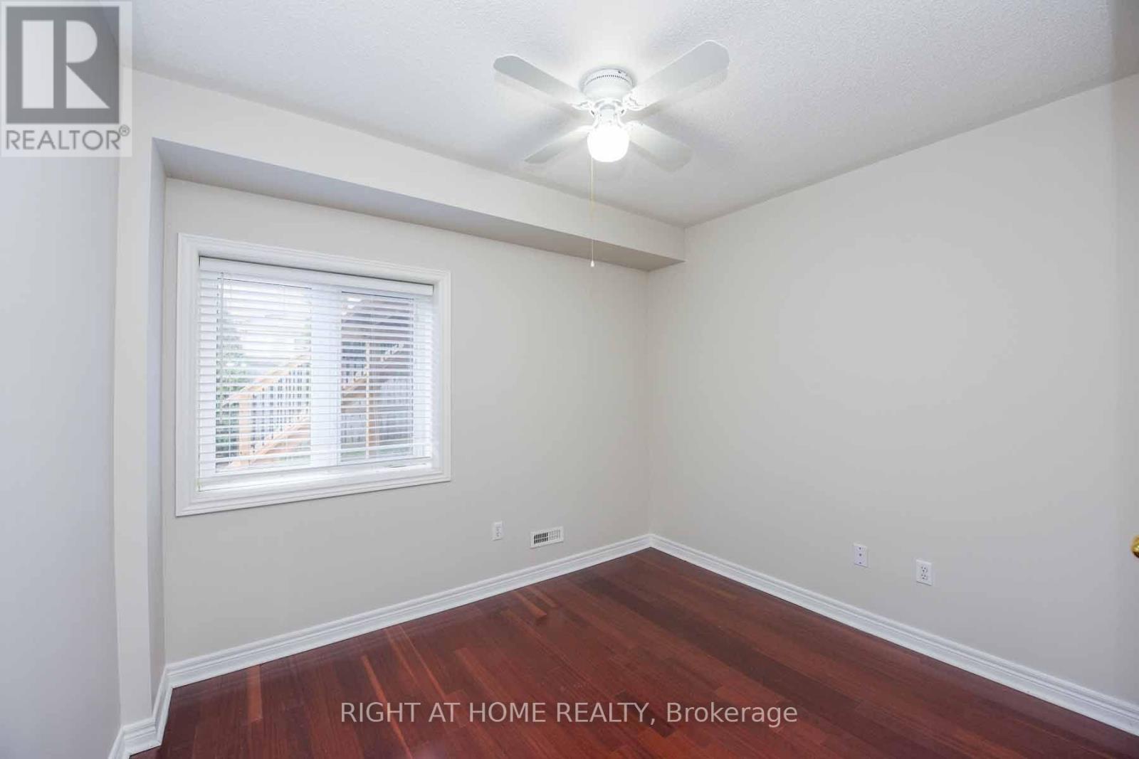Lower - 2229 Glazebrook Circle, Oakville, Ontario  L6M 5B5 - Photo 10 - W13847276