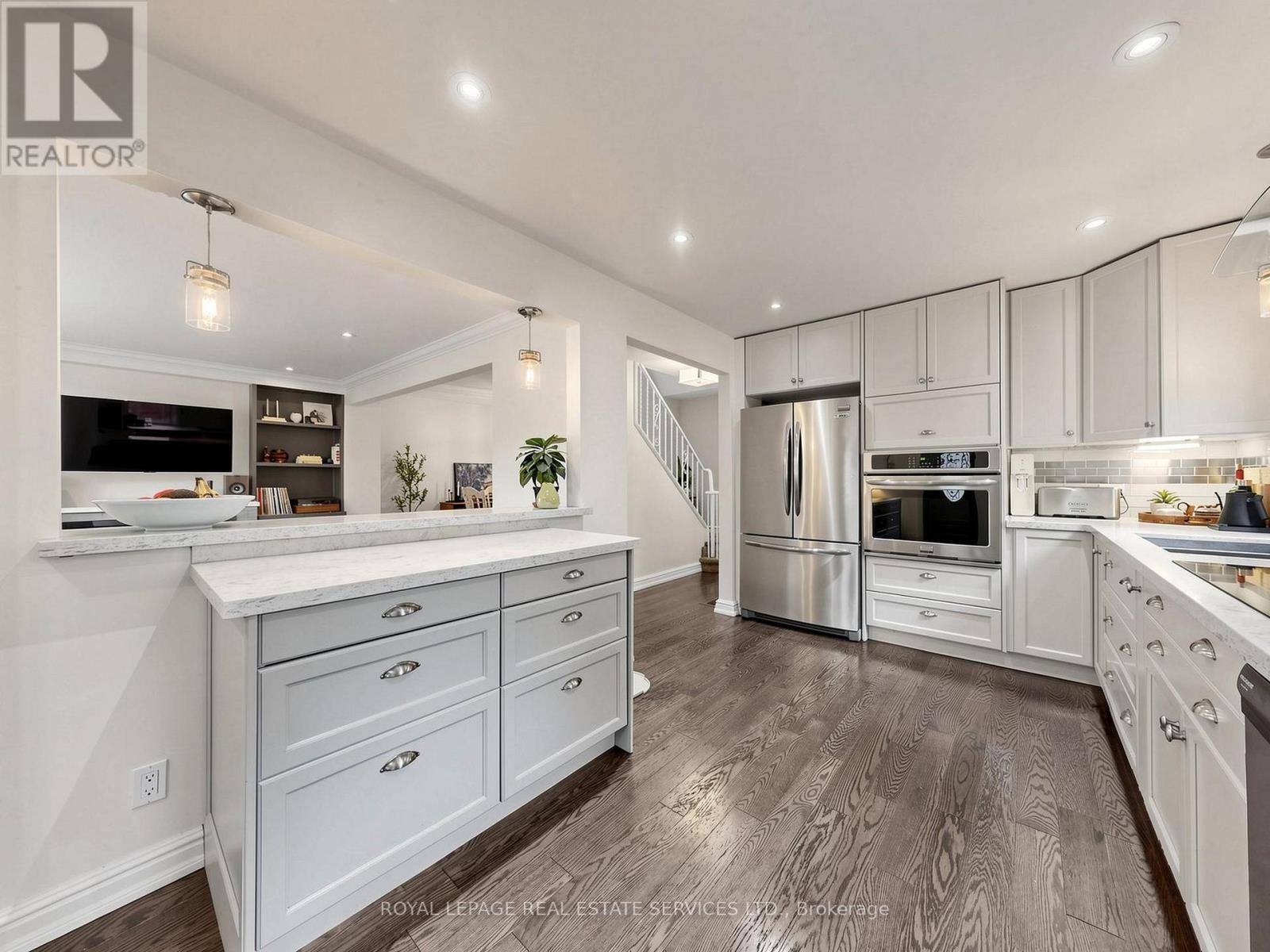 5 Ambleside Avenue, Toronto, Ontario  M8Z 2H5 - Photo 13 - W13847344