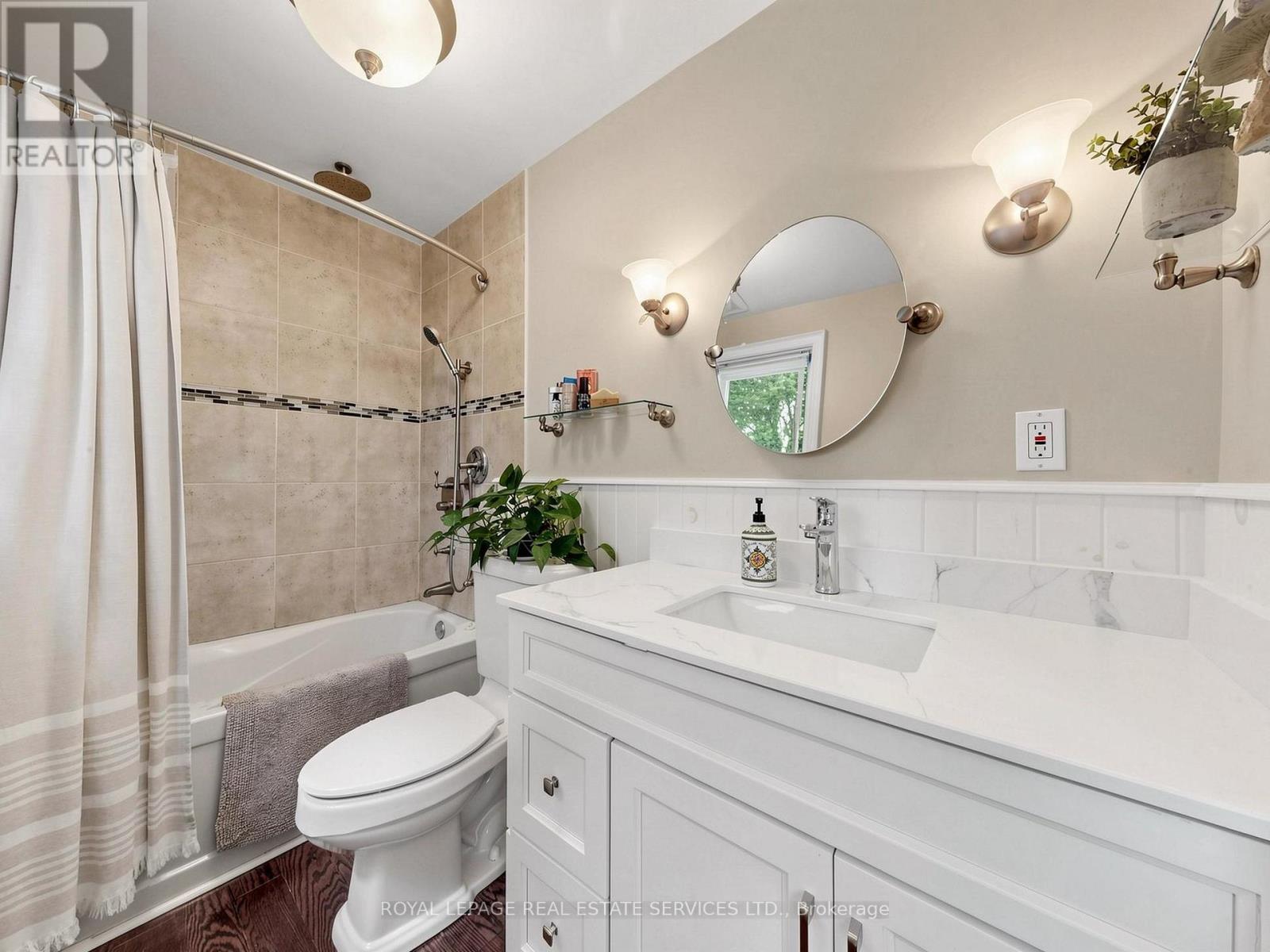 5 Ambleside Avenue, Toronto, Ontario  M8Z 2H5 - Photo 17 - W13847344