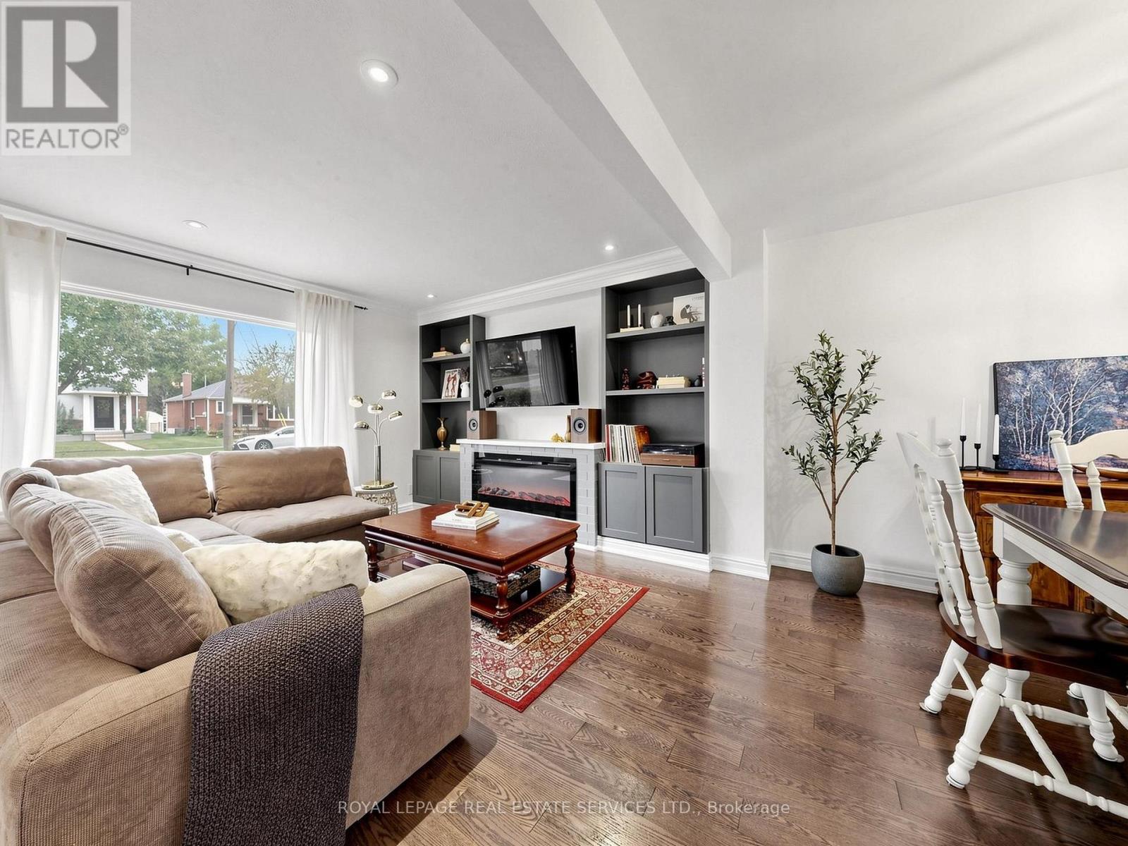 5 Ambleside Avenue, Toronto, Ontario  M8Z 2H5 - Photo 3 - W13847344