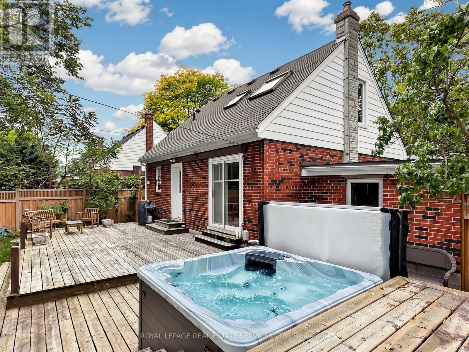 5 Ambleside Avenue, Toronto, Ontario  M8Z 2H5 - Photo 40 - W13847344