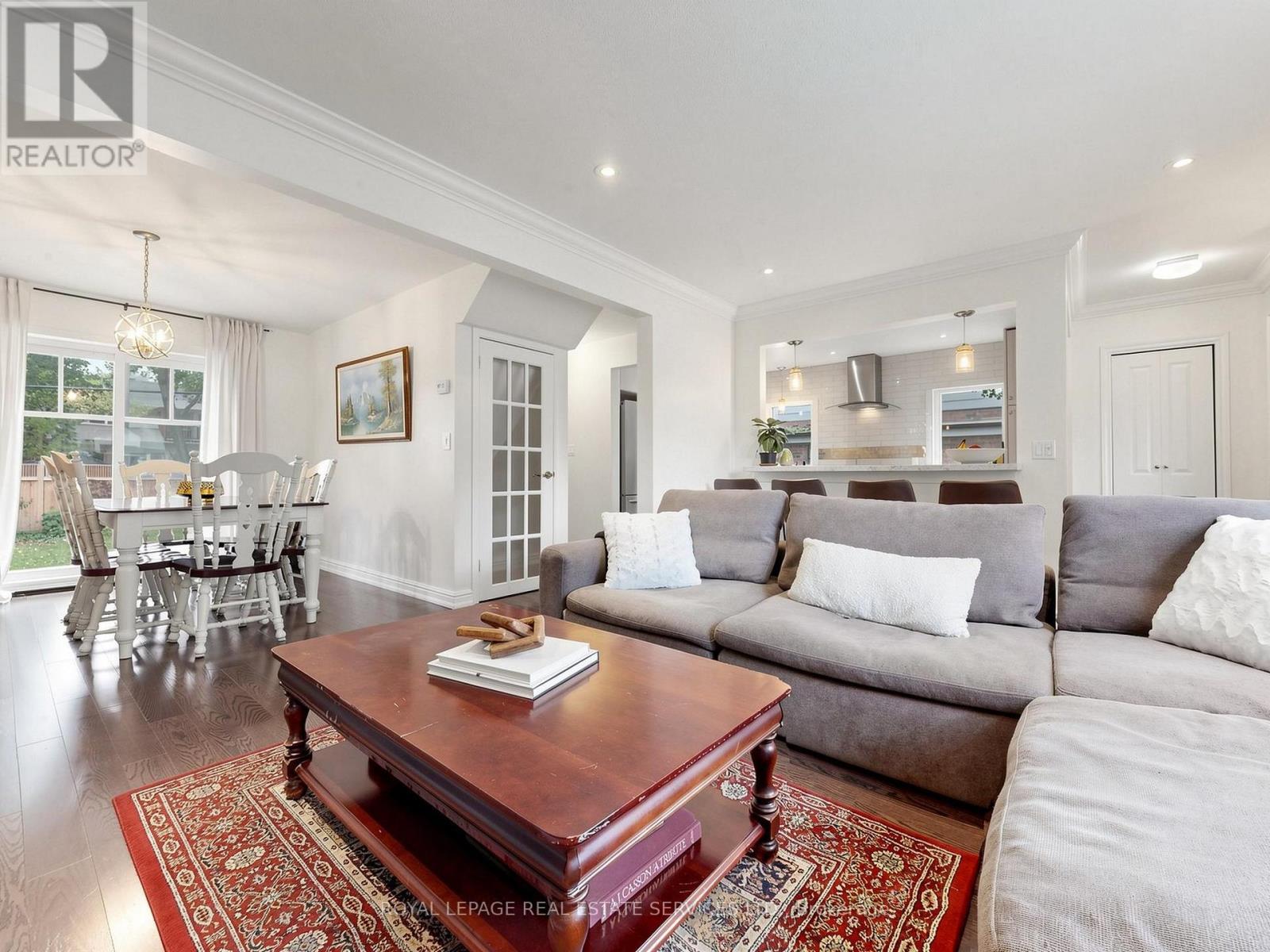 5 Ambleside Avenue, Toronto, Ontario  M8Z 2H5 - Photo 5 - W13847344