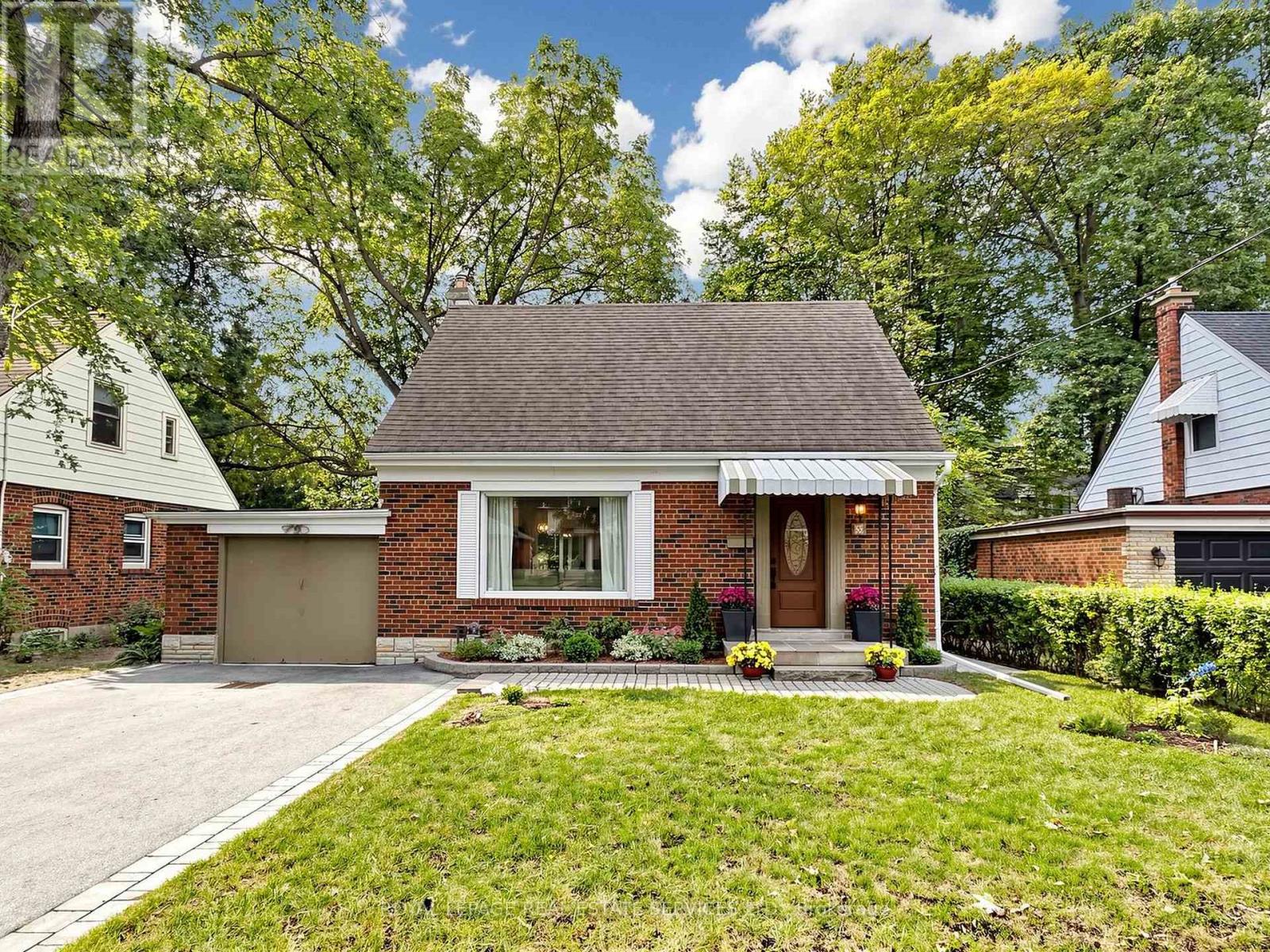 5 Ambleside Avenue, Toronto, Ontario  M8Z 2H5 - Photo 50 - W13847344