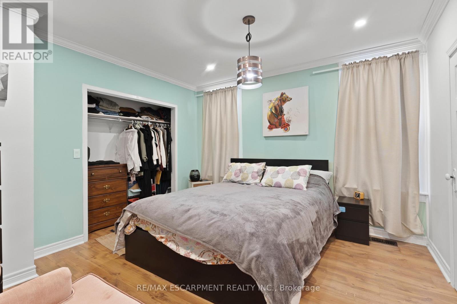 4774 Saint Clair Avenue, Niagara Falls, Ontario  L2E 3T1 - Photo 9 - X13847000