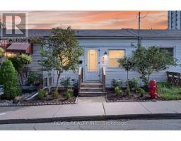 30 RAY STREET N, Hamilton, Ontario
