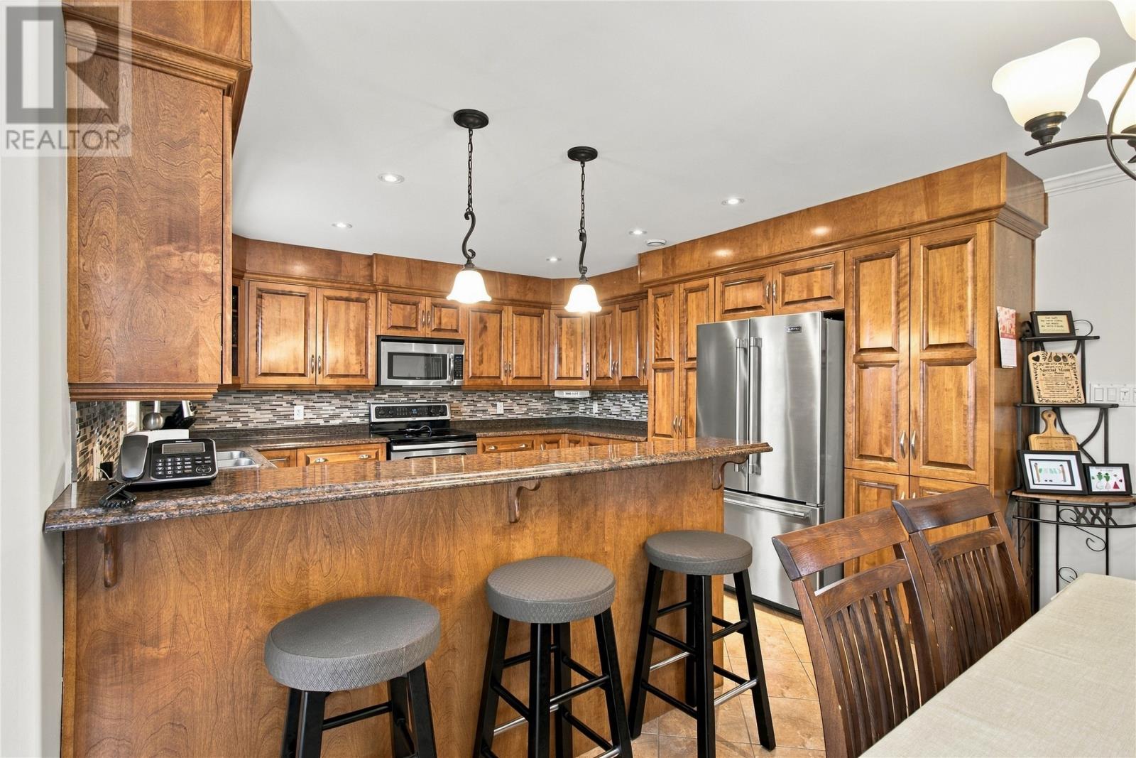 23 Hollyberry Drive, Paradise — photo 14