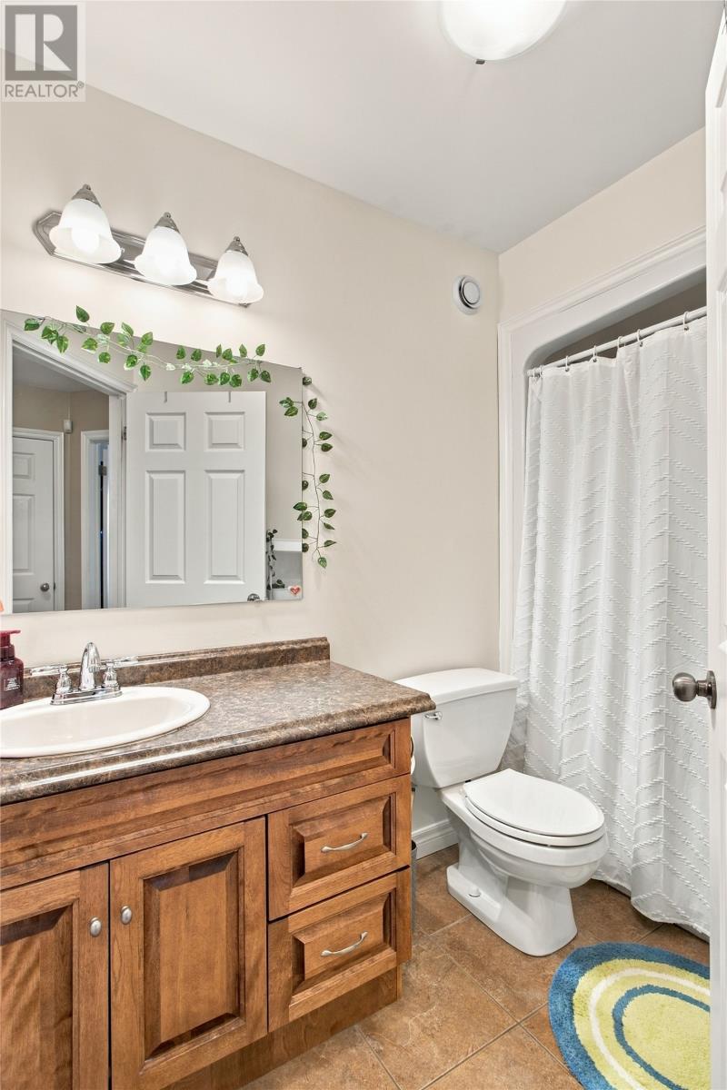 23 Hollyberry Drive, Paradise — photo 33