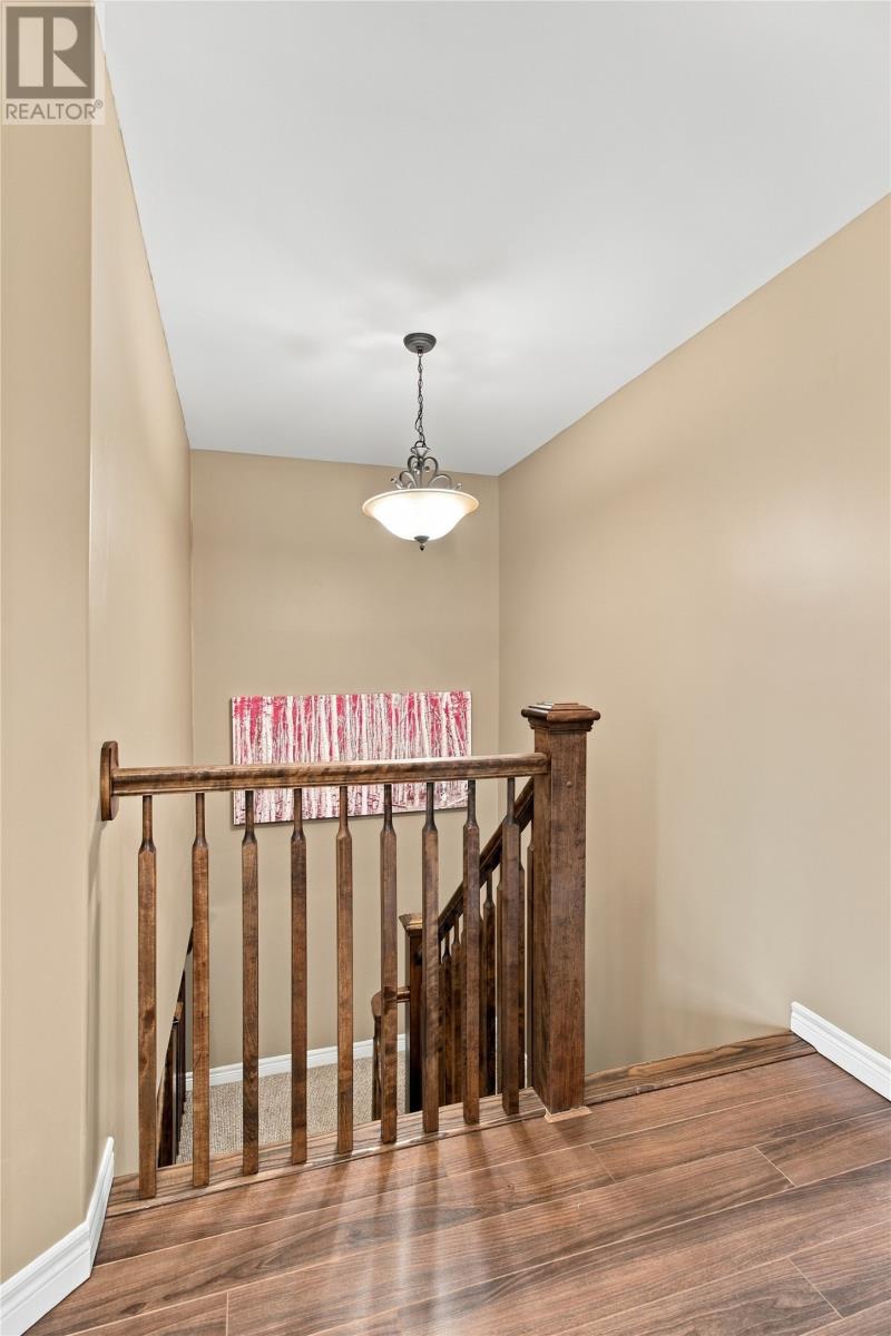 23 Hollyberry Drive, Paradise — photo 34