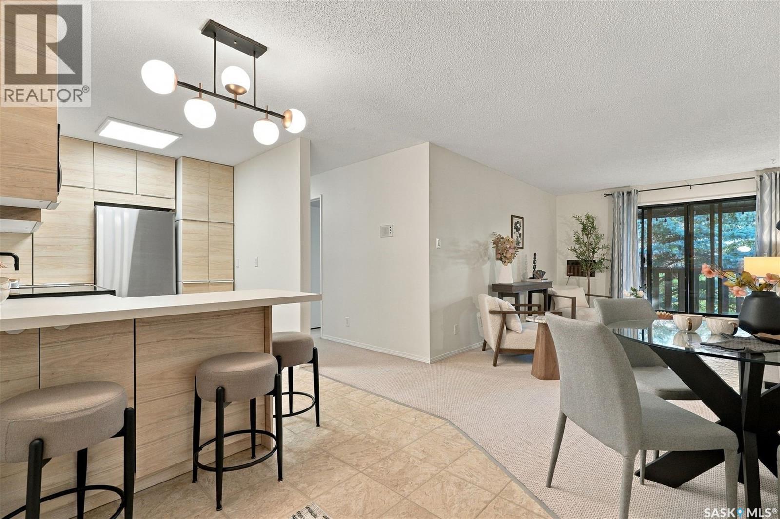 303 311 Tait Crescent, Saskatoon, Saskatchewan  S7H 5L6 - Photo 2 - SK050032