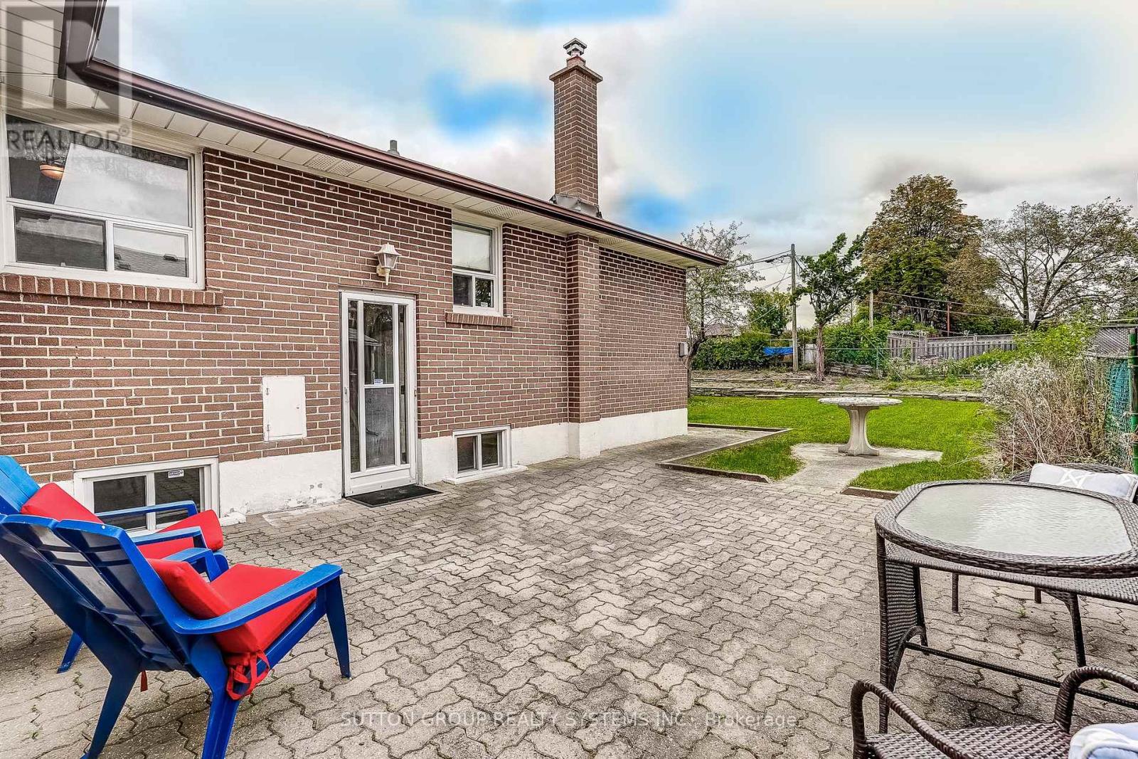 20 Taysham Crescent, Toronto, Ontario  M9V 1X2 - Photo 27 - W13768576