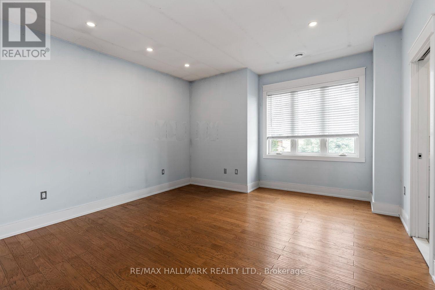 10 Sunray Crescent, Toronto, Ontario  M3M 2C5 - Photo 14 - W13821206