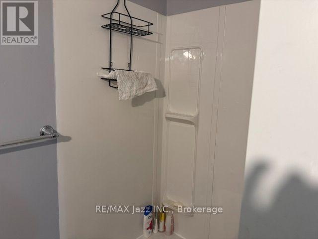 2 - 43 Wayne Avenue, Oshawa, Ontario  L1G 3P8 - Photo 7 - E13847764