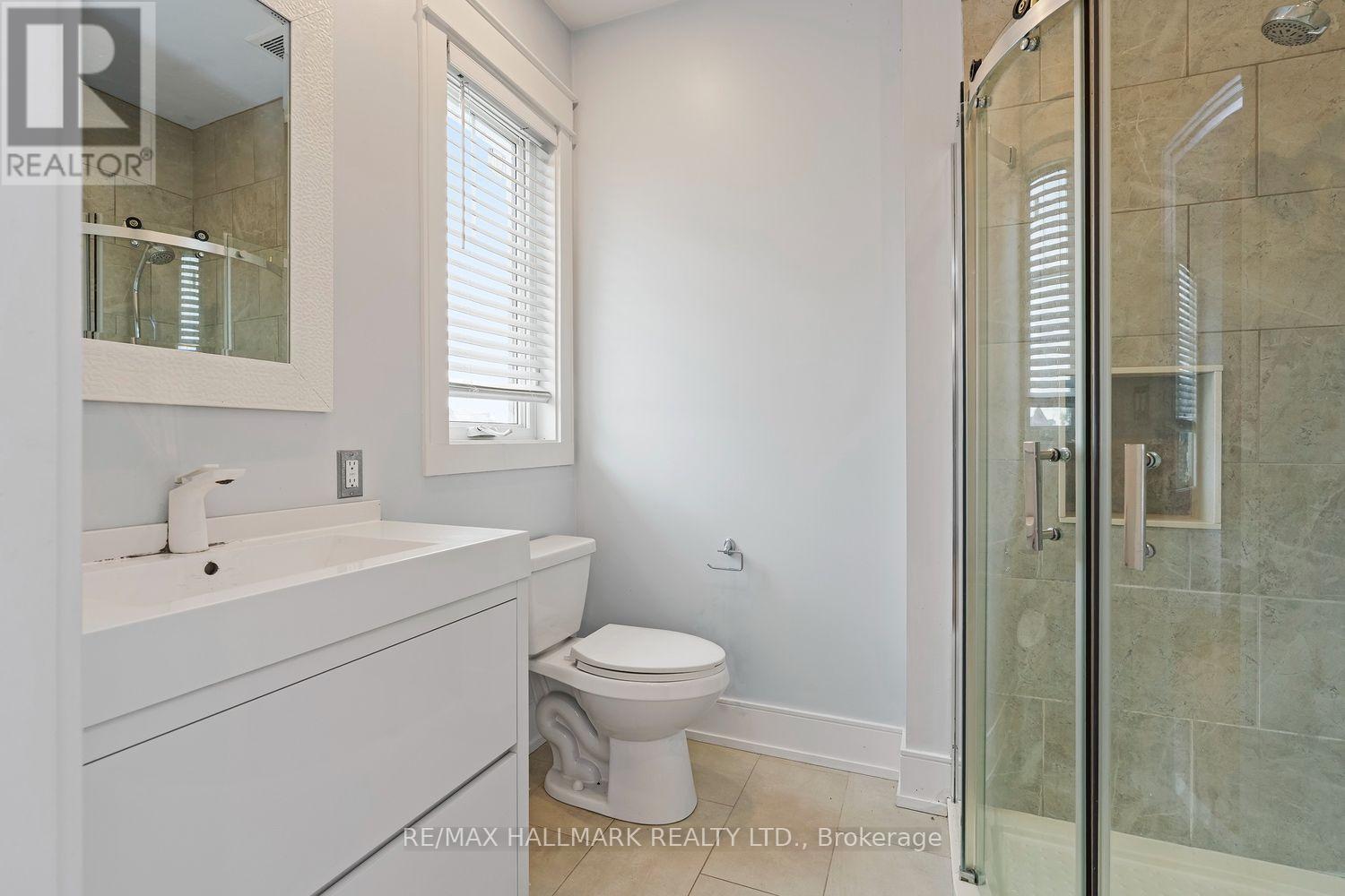 10 Sunray Crescent, Toronto, Ontario  M3M 2C5 - Photo 15 - W13821206