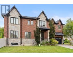 10 SUNRAY CRESCENT, Toronto, Ontario
