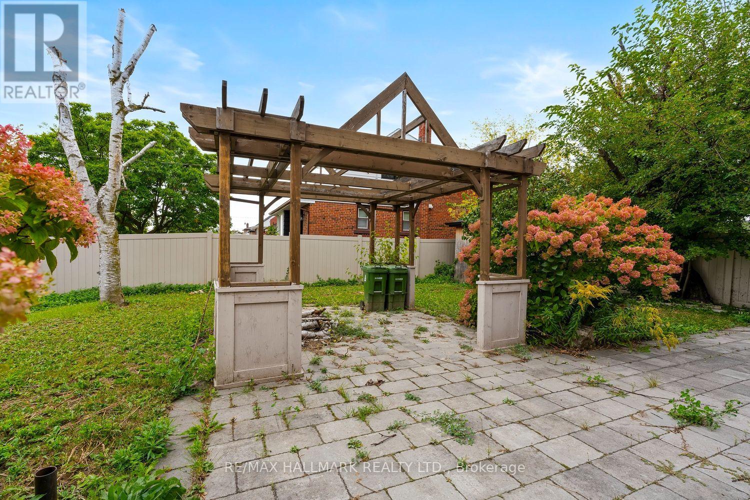 10 Sunray Crescent, Toronto, Ontario  M3M 2C5 - Photo 30 - W13821206