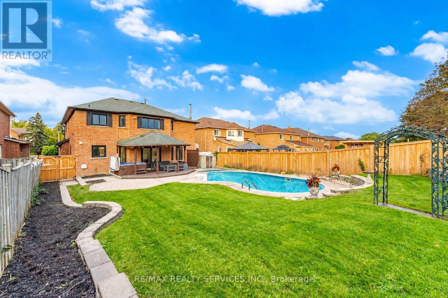 28 Corkett Drive, Brampton, Ontario  L6X 3G9 - Photo 46 - W13842580