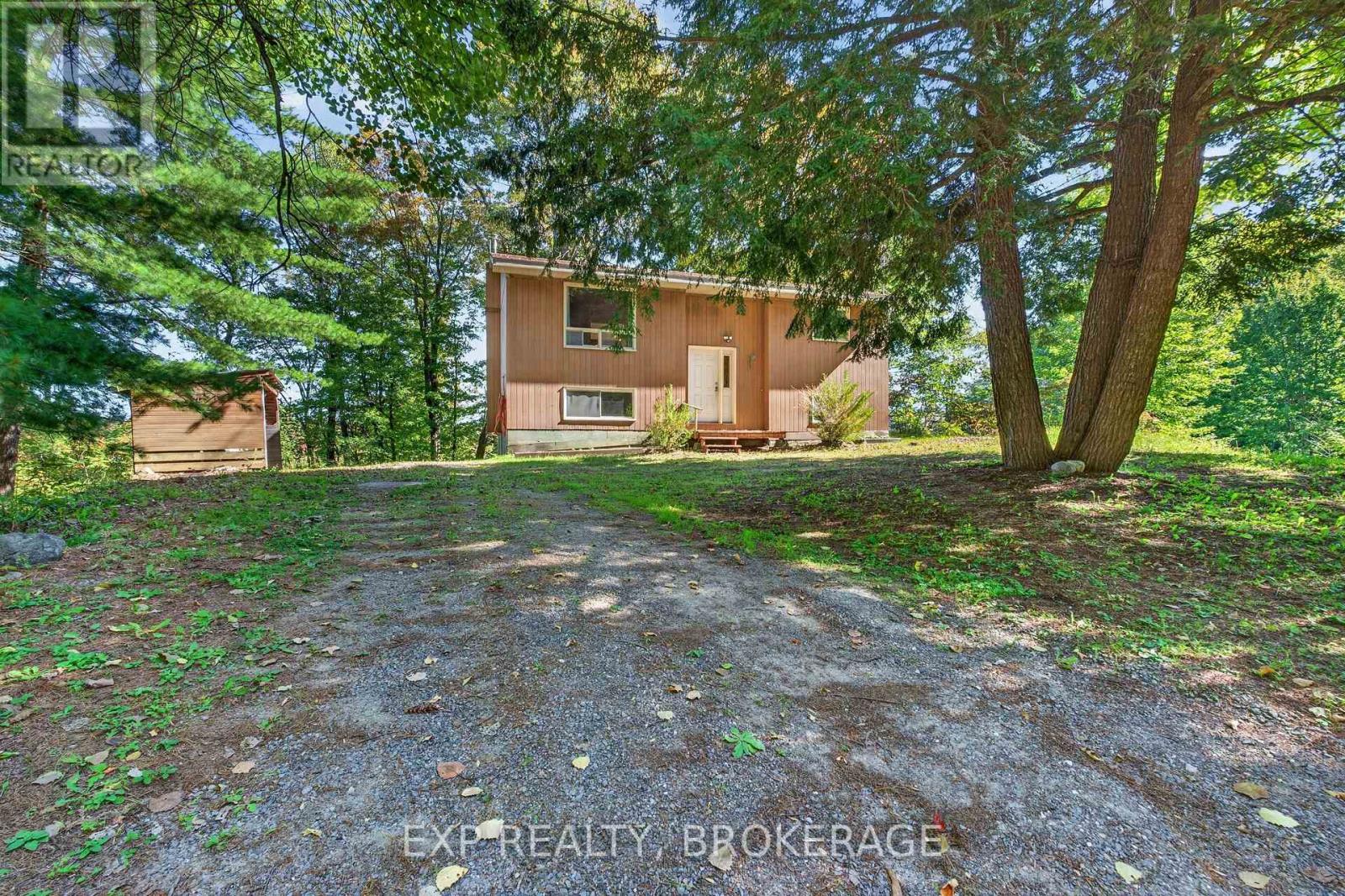 1054 YORK ROAD, frontenac (frontenac centre), Ontario