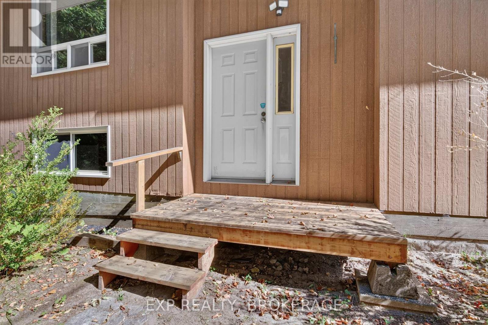 1054 York Road, Frontenac (Frontenac Centre), Ontario  K0H 2K0 - Photo 5 - X13847474