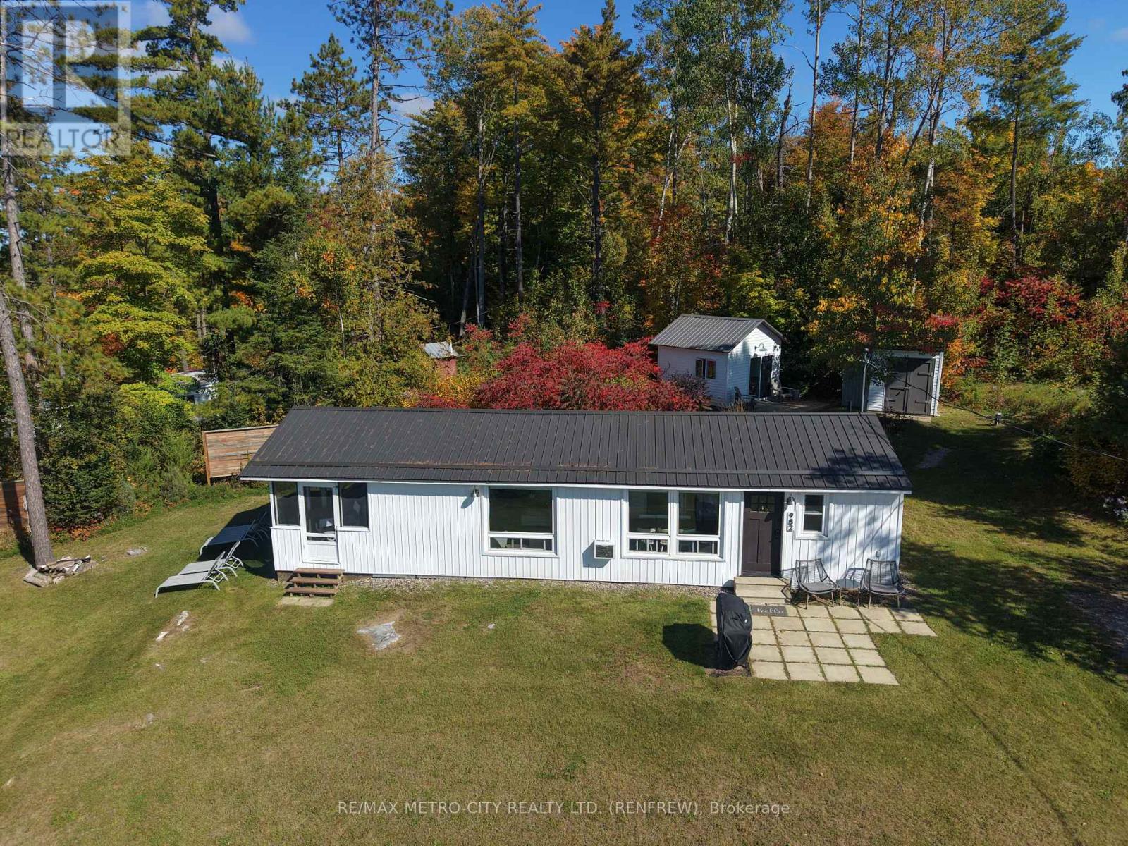 982 Stones Lake Road, Greater Madawaska, Ontario K0J 1H0 - Photo 3 - X13847054