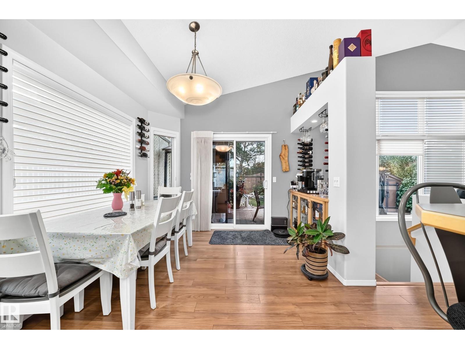 81 DUNFIELD CR