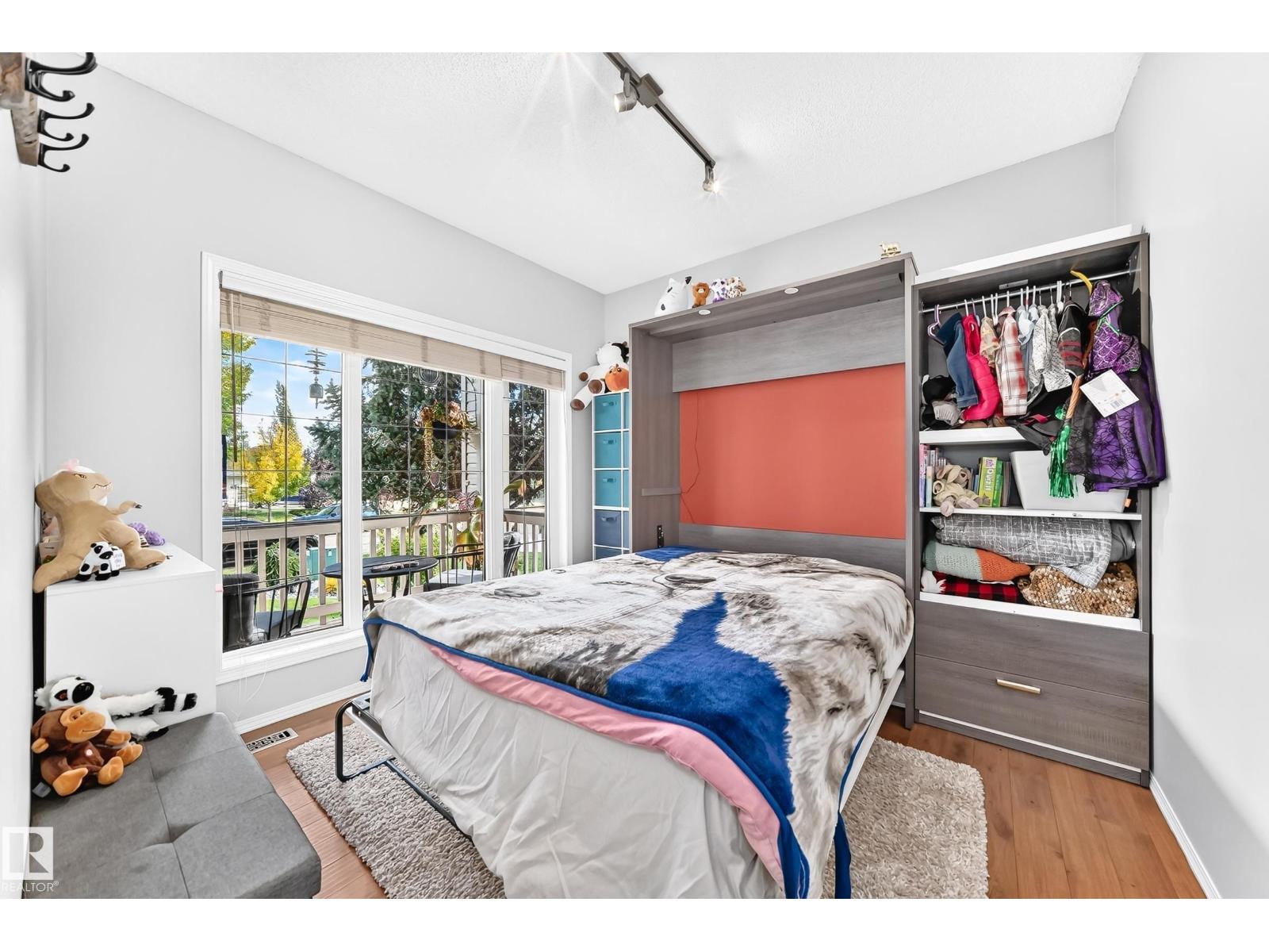 81 DUNFIELD CR