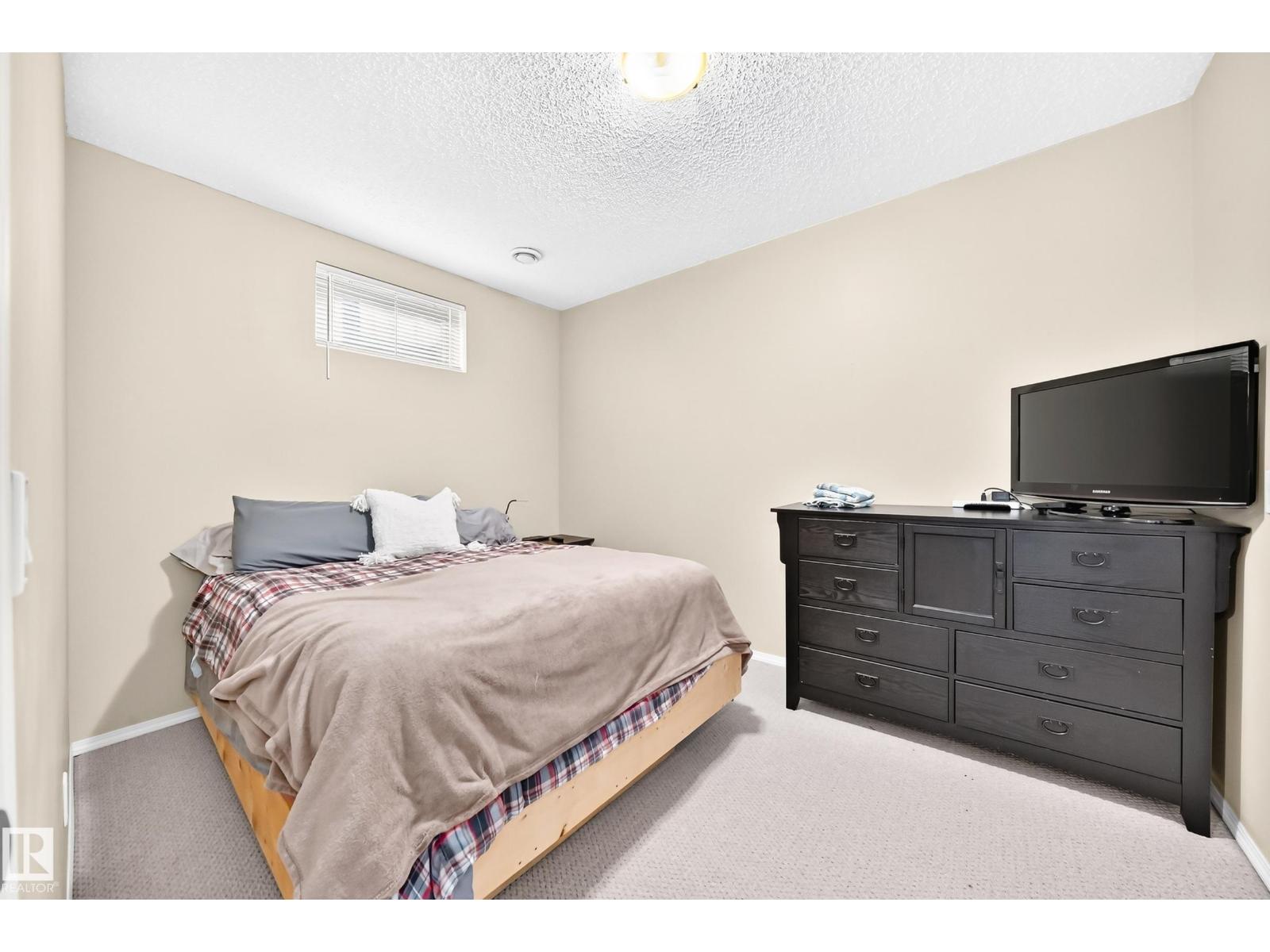 81 DUNFIELD CR